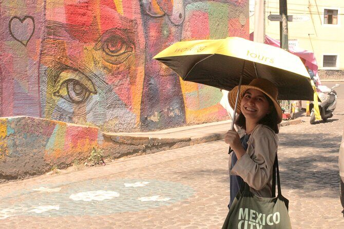 Vibrant Coyoacán Art Tour with Flavorful Mexican Fruit Tasting! - Callejón del Aguacate: The Mysterious Alley