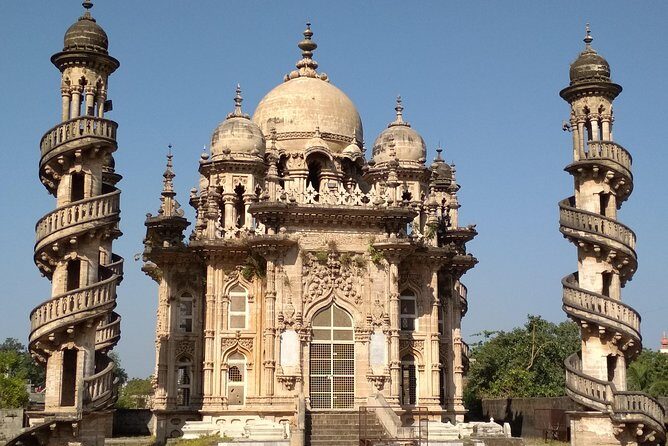 Vibrant Gujarat - Authentic Experiences and Practical Tips