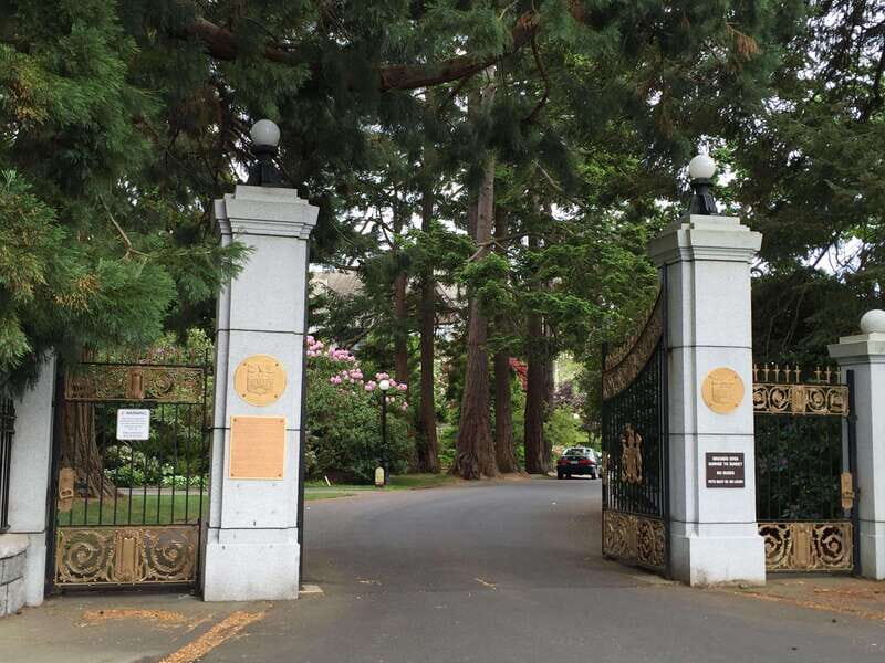 Victoria, BC: City Tour and Butchart Gardens Combo Tour - An Overview of the Tour