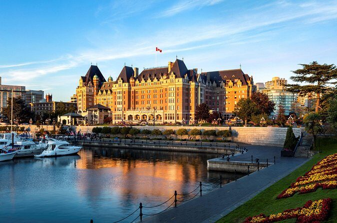 Victoria Day Trip with BC Ferries, Butchart Gardens & Downtown - FAQ