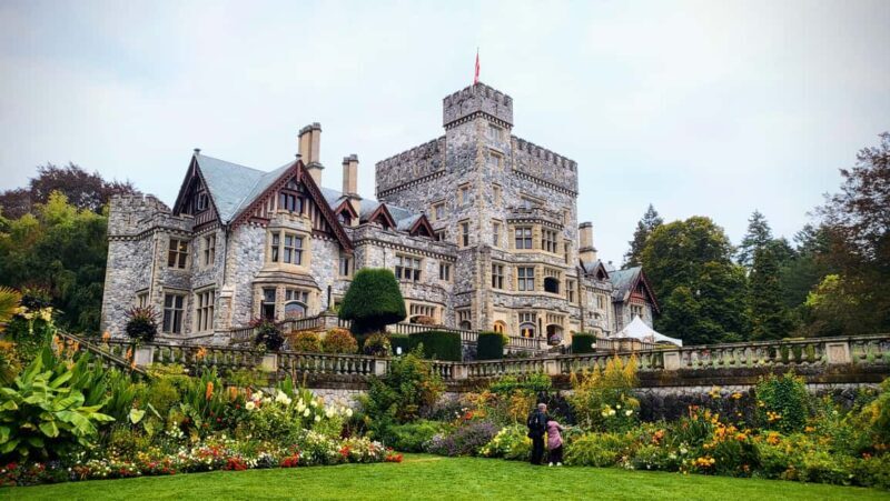 Victoria Waterfall, Skywalk, Beach Picnic, Castle and Whales - Key Points