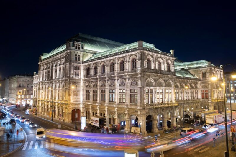VIENNA AT NIGHT: Photo Tour of the Most Beautiful Buildings - FAQ