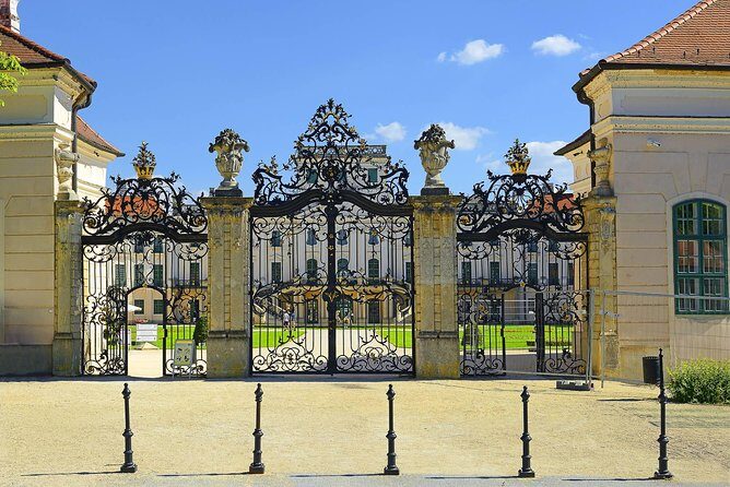 Vienna-Budapest One-Way Sightseeing Transfer - The Sum Up