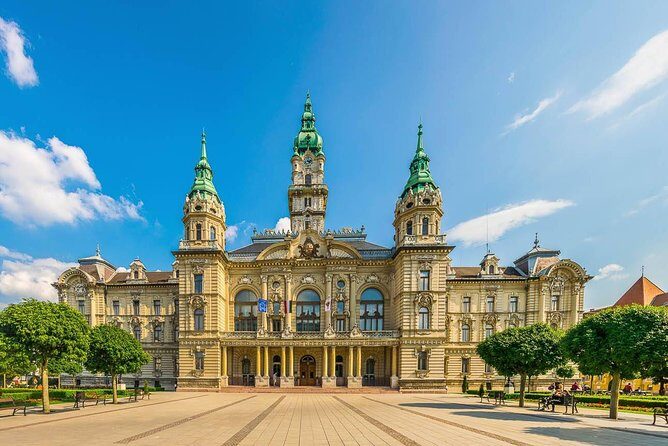 Vienna-Budapest One-Way Sightseeing Transfer - FAQ