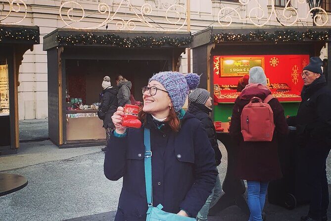 Vienna Christmas Market Private Walking Tour with Local Guide - The Itinerary in Detail: What to Expect