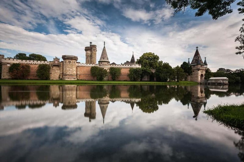 Vienna: Day Trip - Castles around Vienna + underground lake - Key Points