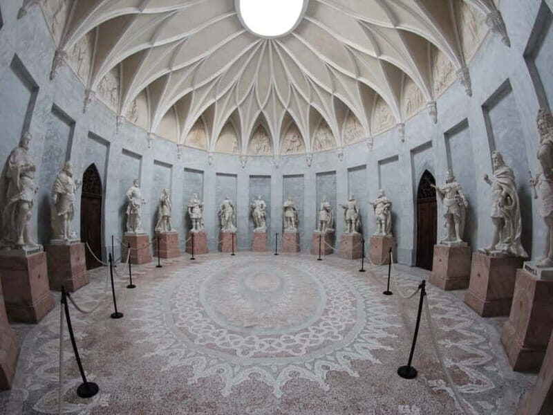 Vienna: Day Trip - Castles around Vienna + underground lake - FAQs