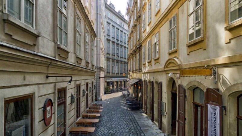Vienna: Guided city tour through the highlights of Vienna's city center - FAQ