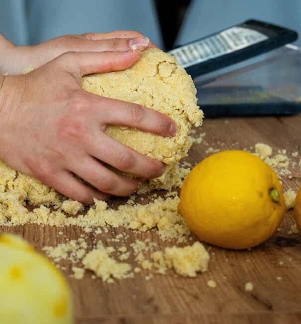 Vienna: Italian-Austrian Pastry Baking Class with Drink - Key Points