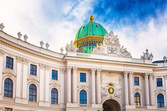 Vienna: Old Town Highlights Private or Group Walking Tour - The Experience in Detail