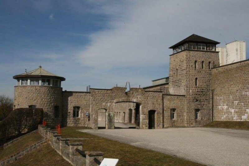 Vienna: Private tour Mauthausen and Linz - A Deep Dive into the Experience