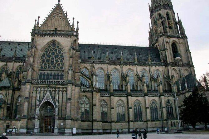 Vienna: Private Tour Mauthausen and Linz - Who is this tour best for?