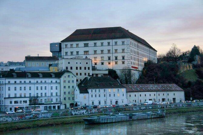Vienna: Private Tour Mauthausen and Linz - FAQ