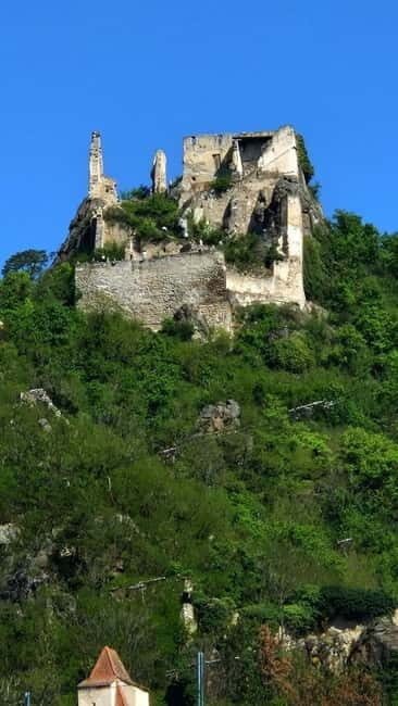 Vienna: Private Wachau tour to Dürnstein and Melk - Key Points