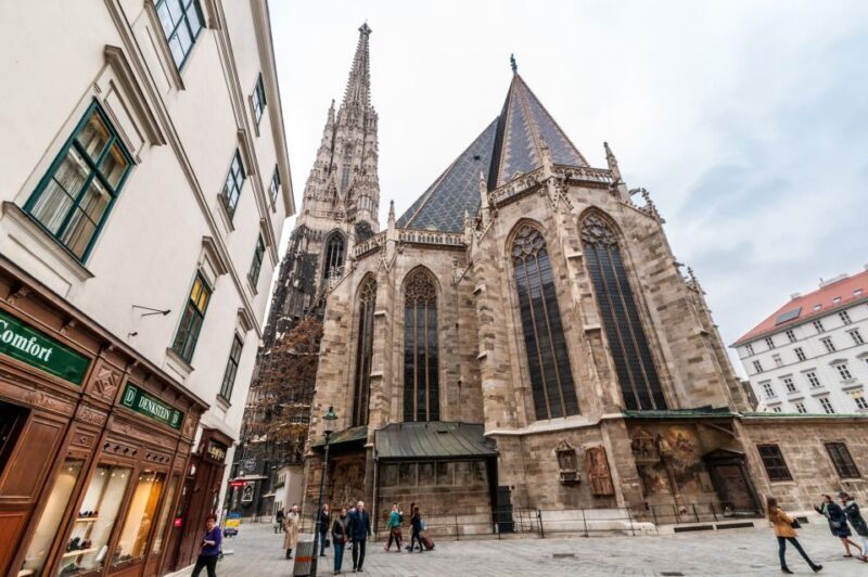 Vienna: Romantic Old Town 2-Hour Discovery Tour - FAQ