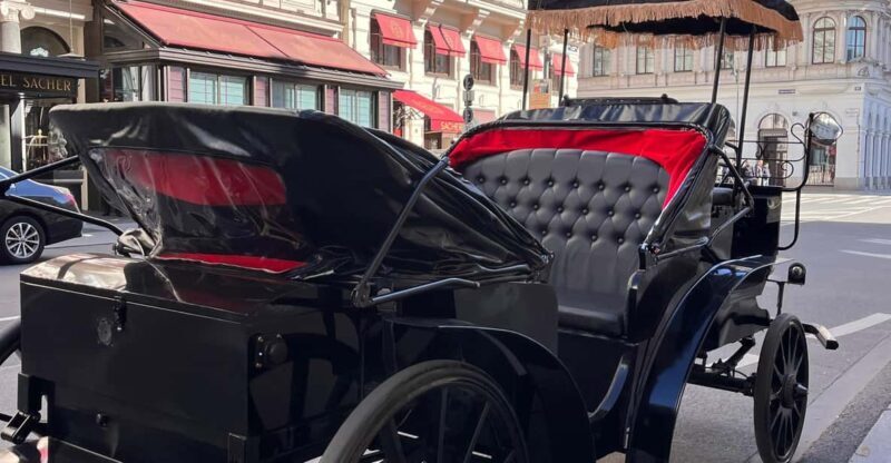 Vienna: Royal E-Carriage Sightseeing Tour incl. Prosecco - Key Points