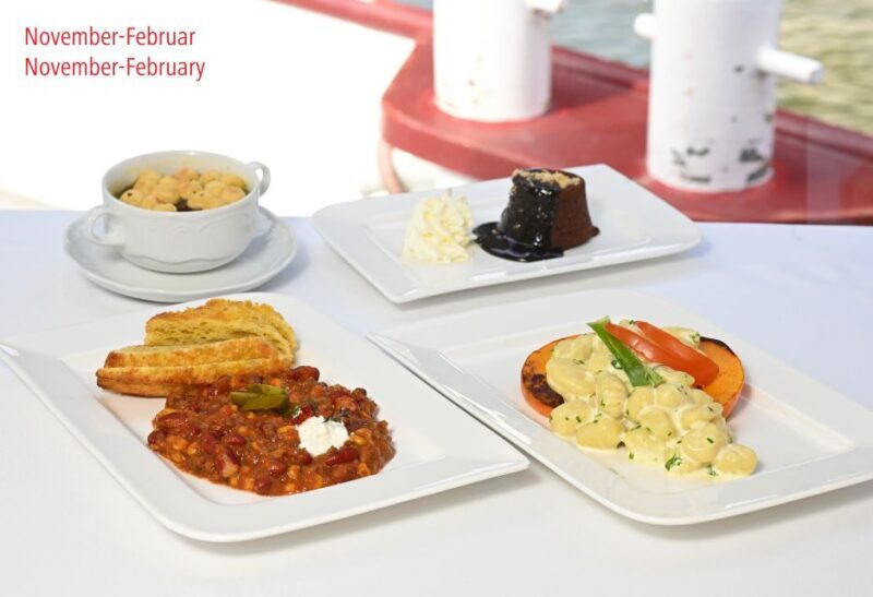 Vienna: Sightseeing Boat Tour with Lunch - Key Points