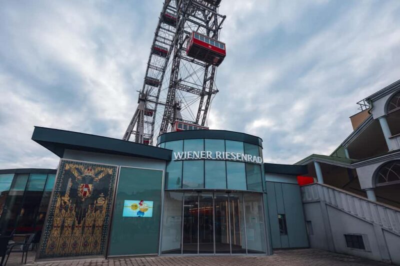Vienna: Skip-the-cashier-desk-line Giant Ferris Wheel Ride - The Experience in Detail