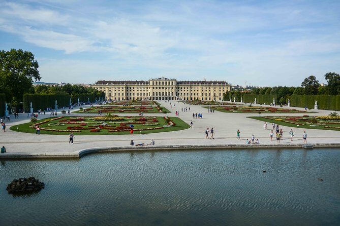 Vienna: Skip the Line Schönbrunn Palace and Gardens Guided Tour - The Guides & Their Impact