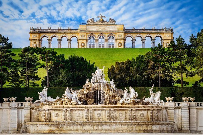 Vienna: Skip the Line Schönbrunn Palace and Gardens Guided Tour - What the Reviews Tell Us