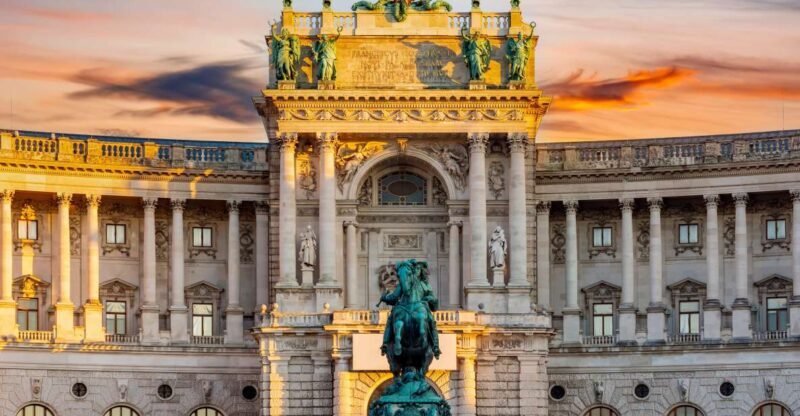 Vienna: Skip-the-Line Sisi Museum, Hofburg and Gardens Tour - Why This Tour Works