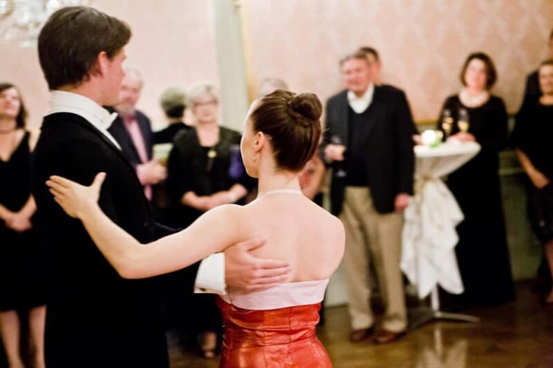 Vienna: Viennese Waltz Workshop for Couples - The Teaching Style and Instructor