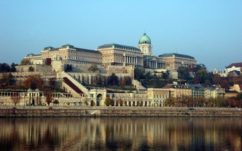 Vienna:Private & Customizable Budapest Day Trip with a Local - Who Will Love This Tour?