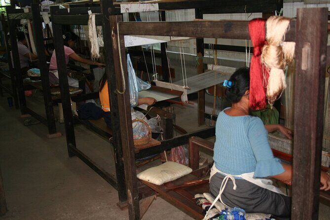 Vientiane City Day Tour and Buddha Park Visit with Lunch - FAQs