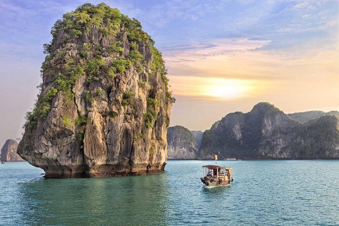 Vietnam Foodie Adventure in 10 Days - Departure from Ho Chi Minh - Day 8 & 9: Scenic Journey to Halong Bay & Cruise Experience