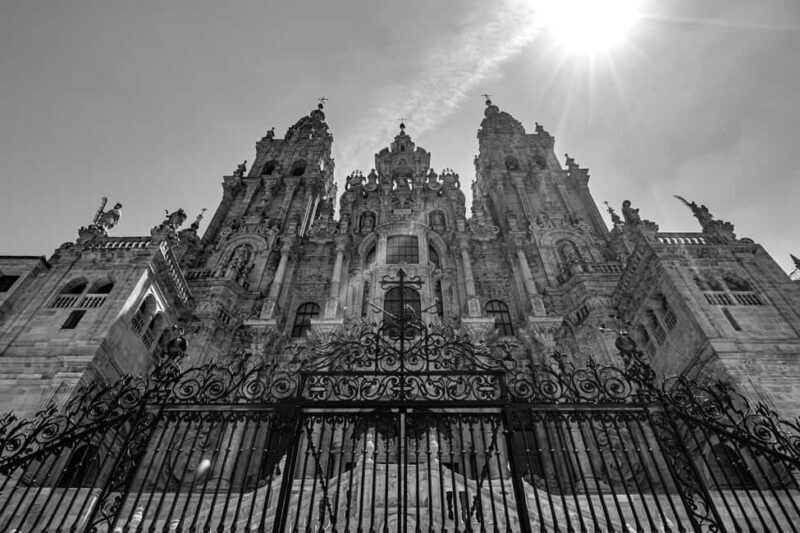 Vigo: Santiago de Compostela Guided Tour with Cathedral - FAQ