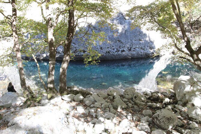 Vikos Gorge crossing hiking from Monodentri to Vikos village - In short