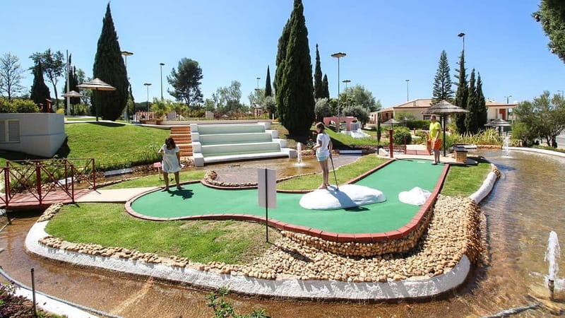 Vilamoura: Family Golf Park Game - What to Expect During Your Visit