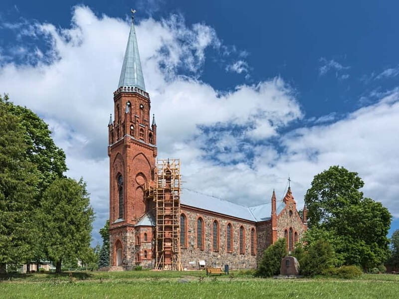 Viljandi: City Highlights Private Walking Tour - The Experience in Detail