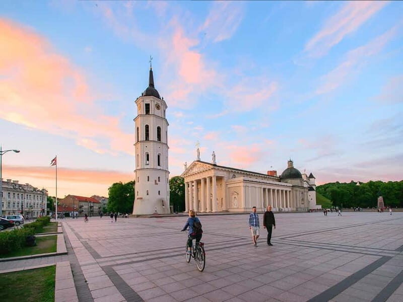 Vilnius: Capture the most Photogenic Spots with a Local - Key Points