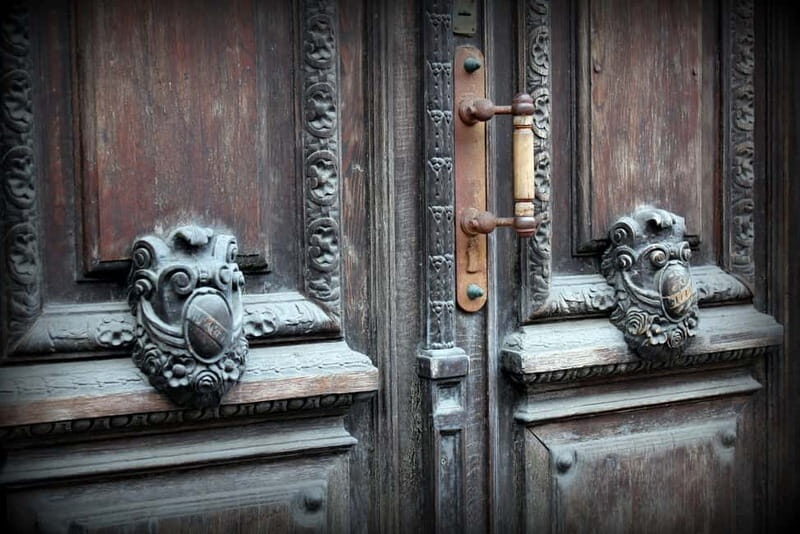 Vilnius: City Highlights Private Walking Tour - Discovering Vilnius in Two Hours