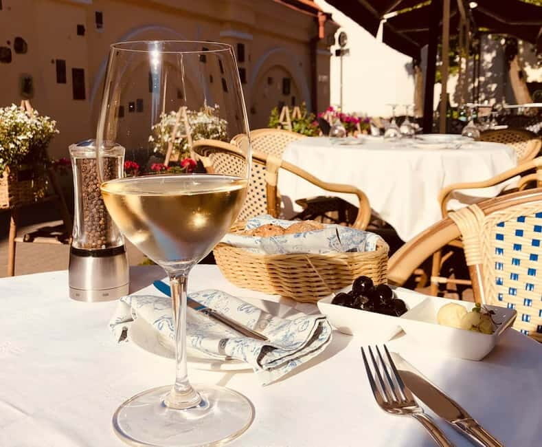 Vilnius: Customized walking day/night tours around Vilnius - Exploring Vilnius with Customized Walking Tours: A Deep Dive