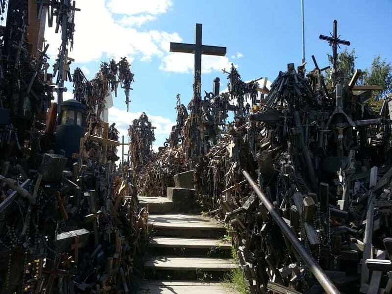 Vilnius: Hill of Crosses, Rundale Palace, Bauska Castle Trip - Key Points