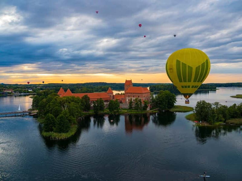 Vilnius: Hot Air Balloon Flight over Vilnius or Trakai - Key Points