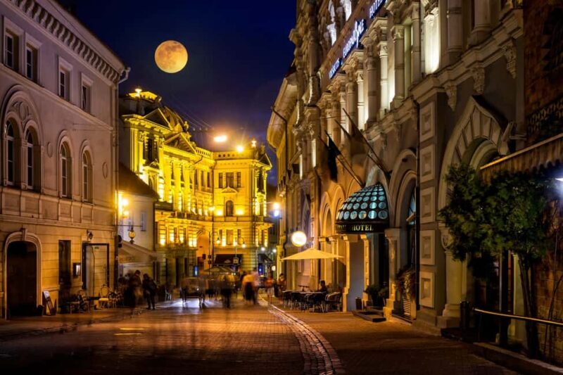 Vilnius: Private Ghostly Tales Walking Tour - What to Expect from the Vilnius Ghostly Tales Tour