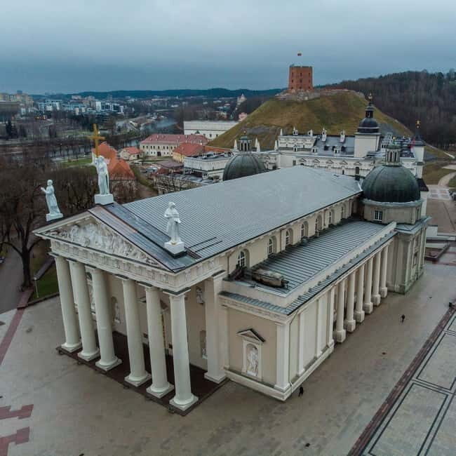 Vilnius: Private Half-Day City Tour by Minivan - Key Points