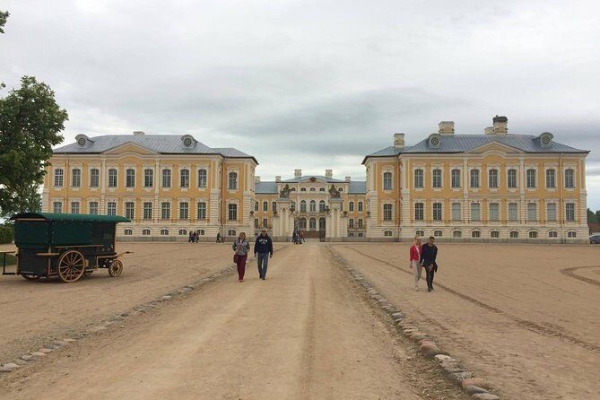 Vilnius to Riga Day Trip: The Hill of Crosses, Rundale Palace and Bauska Castle - Frequently Asked Questions