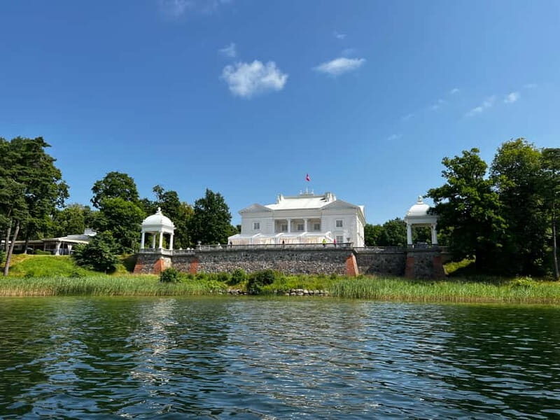 Vilnius: Trakai, Uzutrakis Manor, Hill of Angels, Boat Ride - Optional Boat Ride
