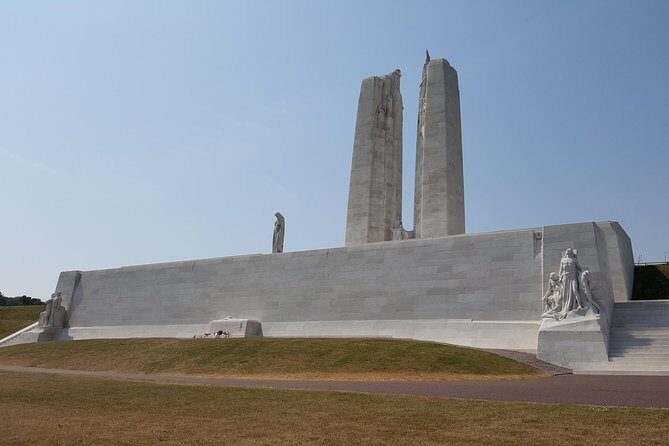 Vimy and Flanders Fields Canadian Battlefield Tour from Lille - FAQ