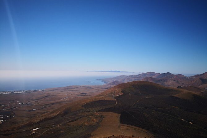 Vineyards of La Geria hiking tour - Guides and Reviews: Authentic Experiences