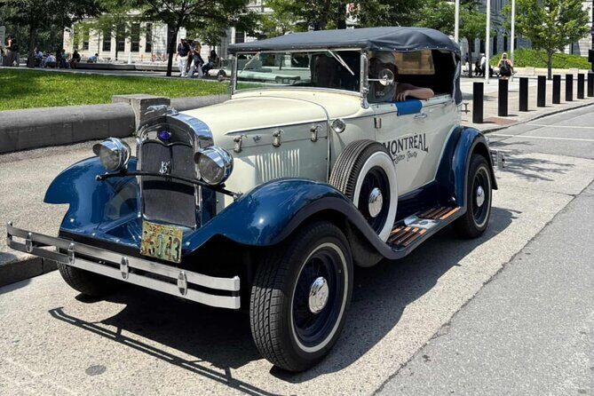 Vintage 1930 convertible ride in Old Montreal w/ old tunes-30min - What to Expect from the Experience