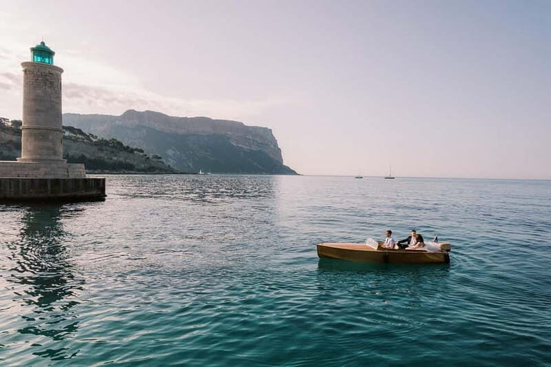 Vintage boat tour of Marseille for couples (5h) - Final Thoughts: Who Should Book This Tour?