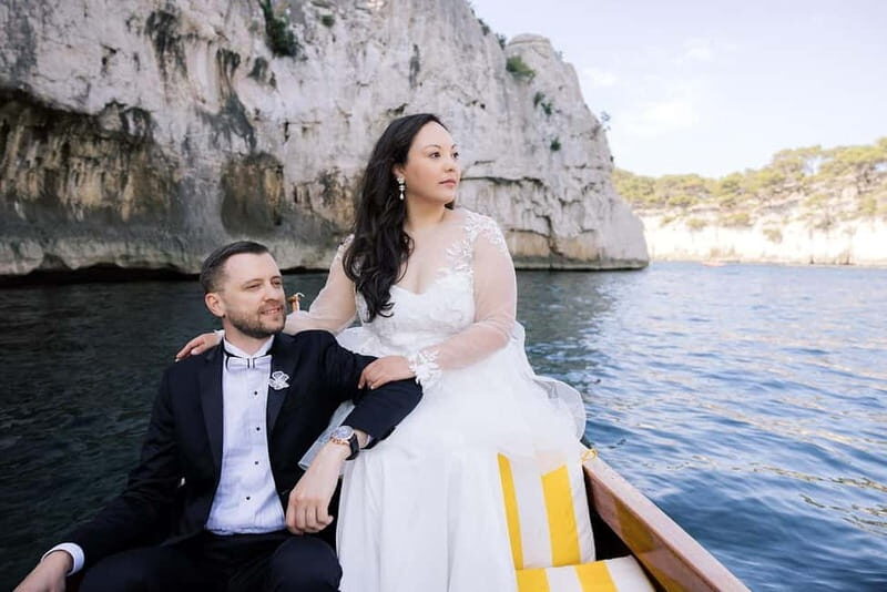 Vintage boat tour of Marseille for couples (5h) - FAQ