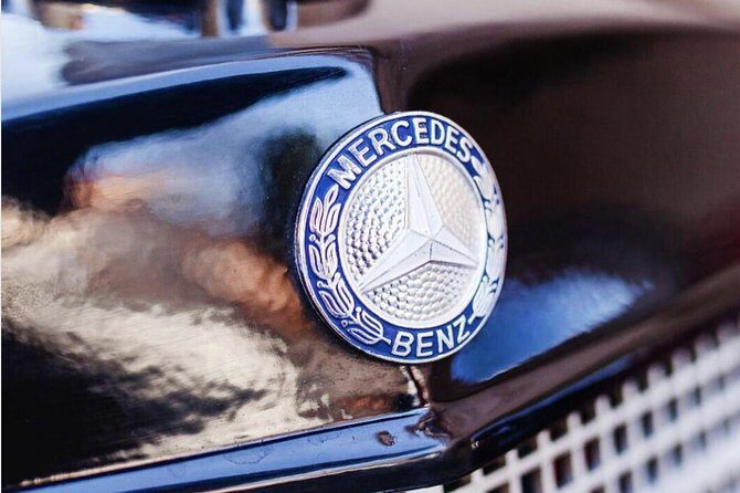 Vintage Cars Prague - Sightseeing Tour 90min / 1-6 pers. - FAQs