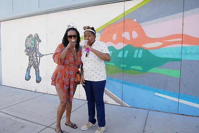 Vintage Shopping Tour of the Arts District with 100 Photos, Champagne and Lunch - Exploring Downtown Vegas with a Personal Touch