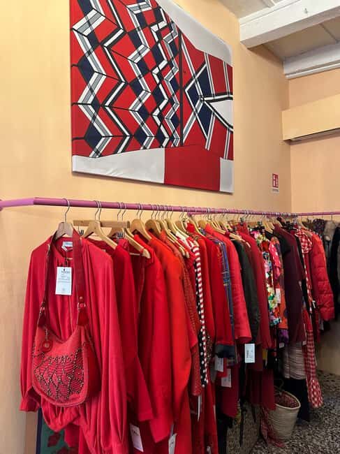 Vintage Shopping Tour with Breakfast - The Experience: What to Expect